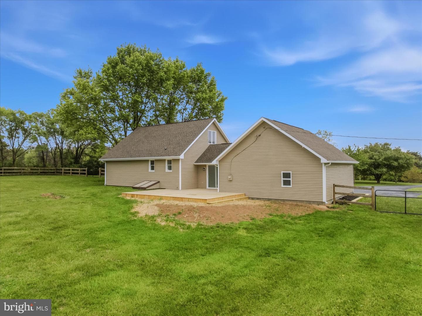 1838 Fulton Road photo 33