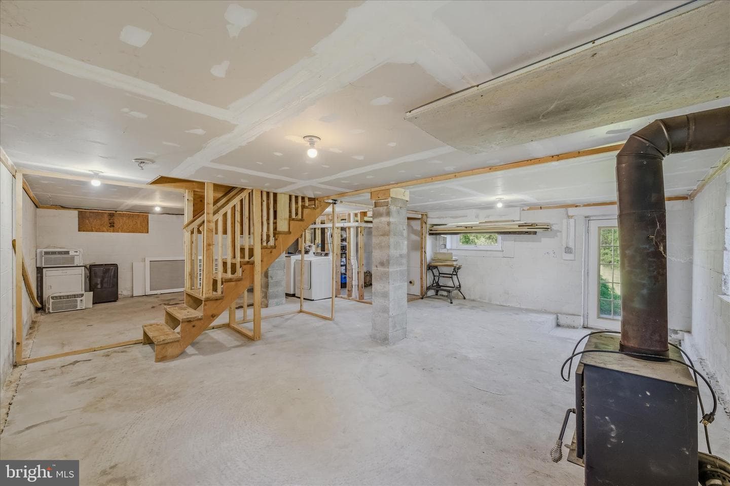 627 Apple Orchard Circle photo 28