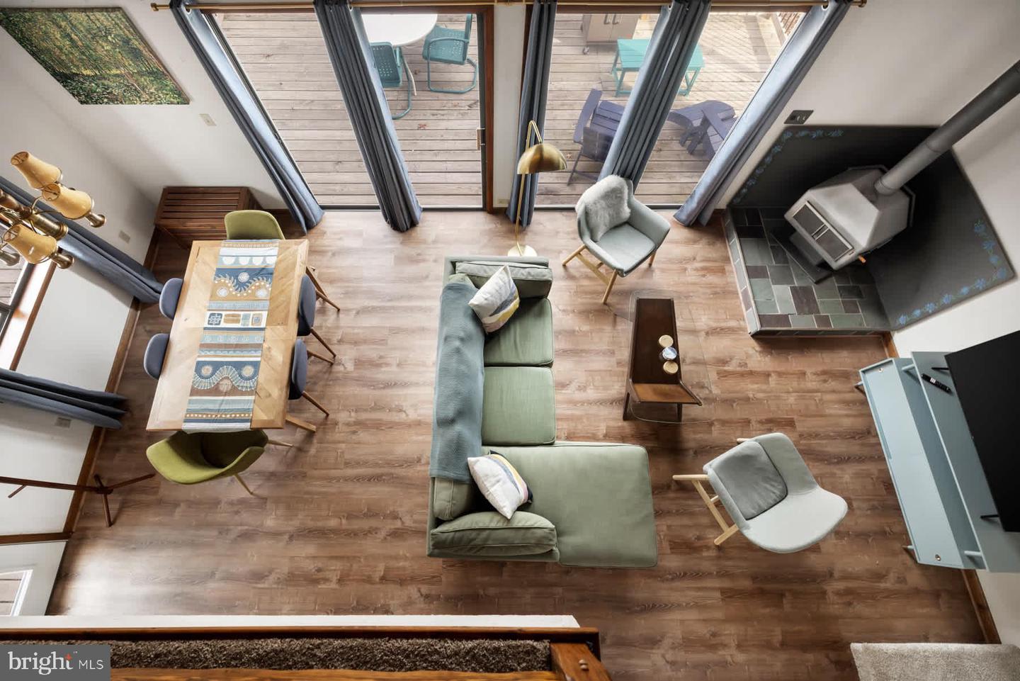 220 Leisure Lane photo 12