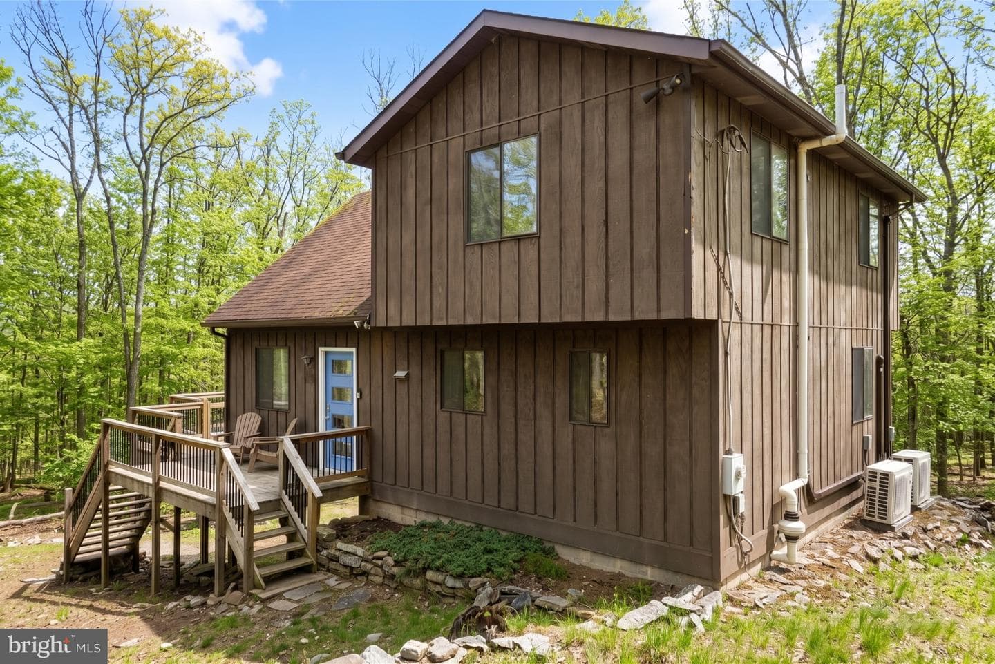 220 Leisure Lane photo 35