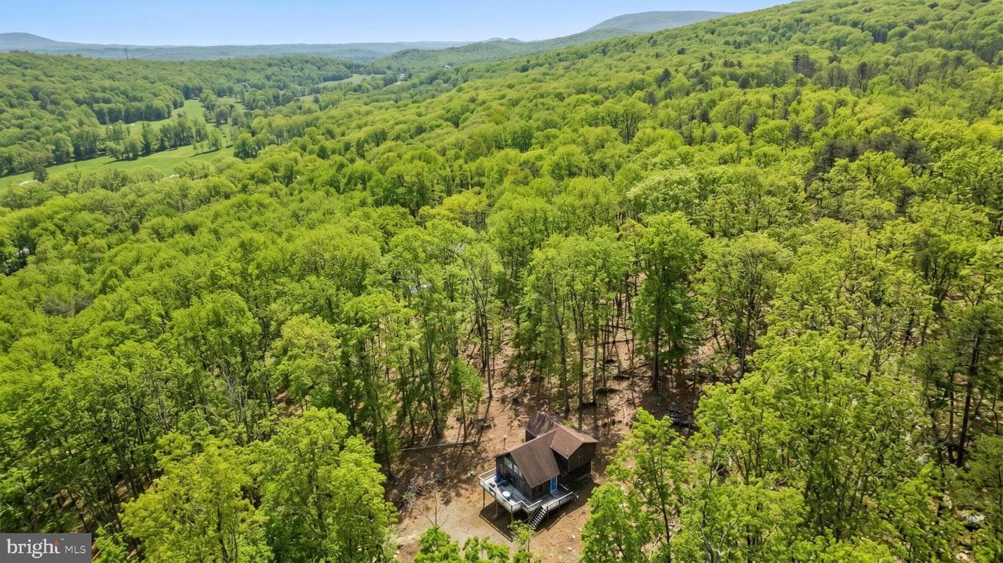 220 Leisure Lane photo 37