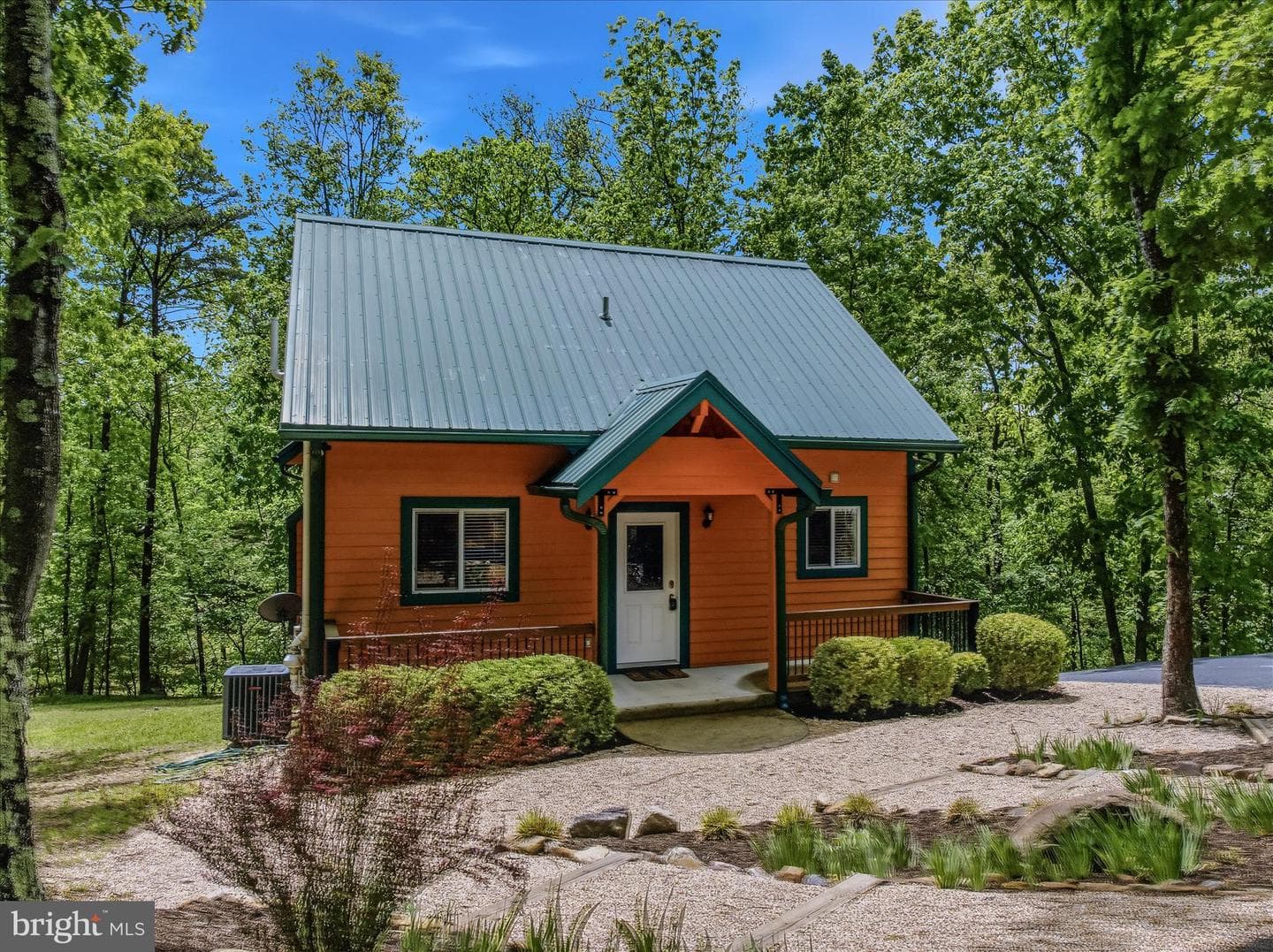 110 Montevideo Road photo 3