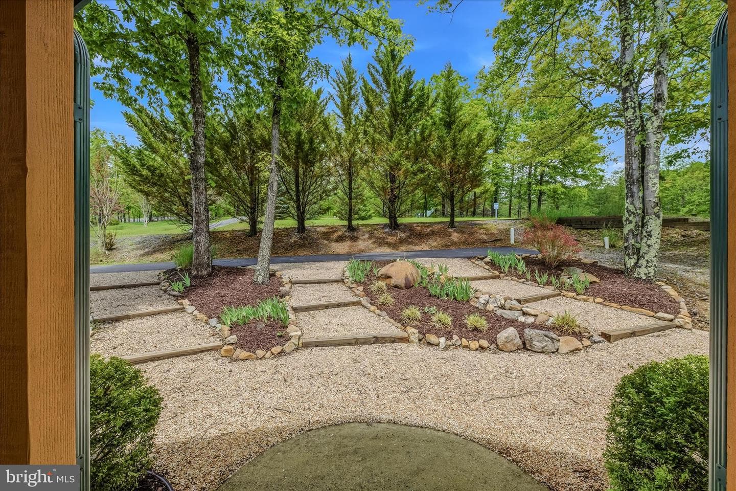 110 Montevideo Road photo 5