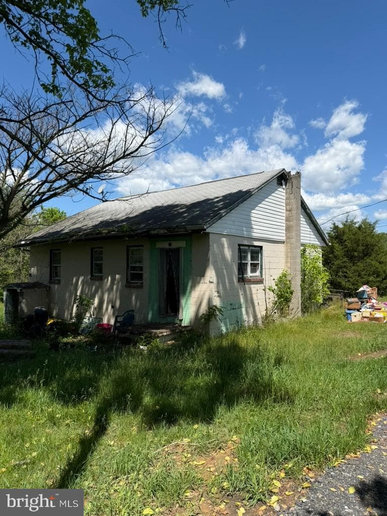 229 Wilson Street photo 6