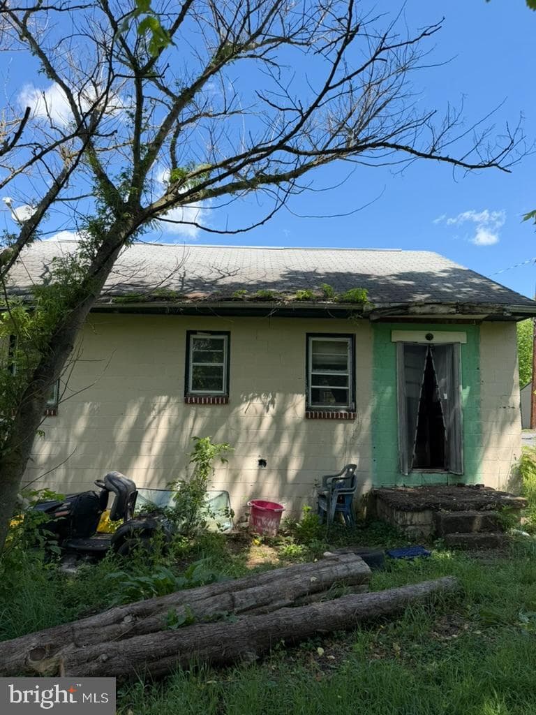 229 Wilson Street photo 7