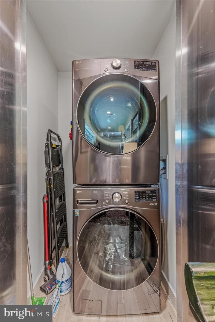 80 Holly Hill Court photo 24