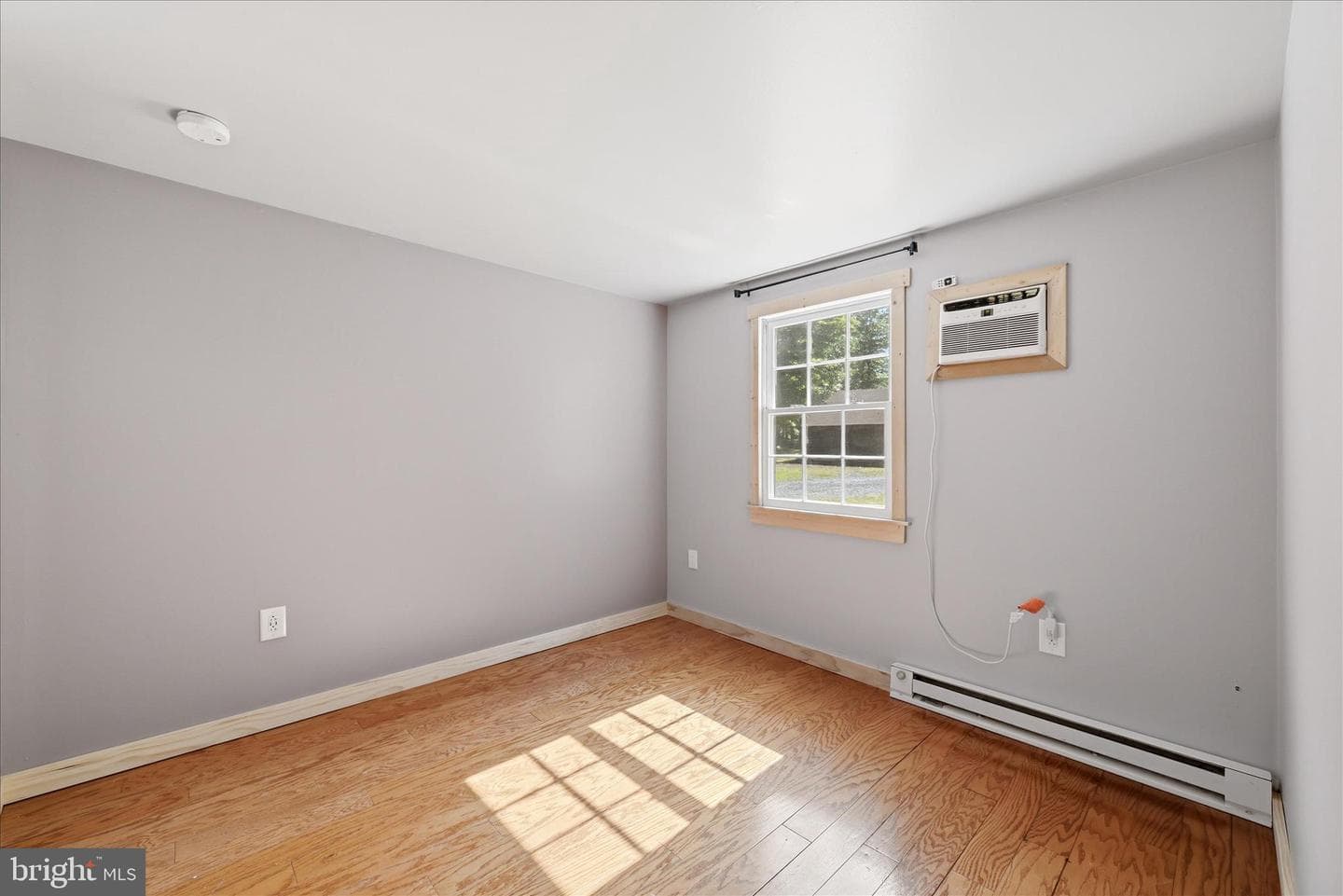 185 Plum Tree Lane photo 16