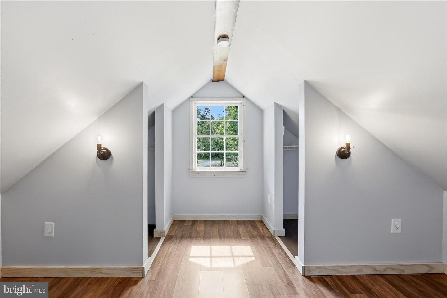 185 Plum Tree Lane photo 18