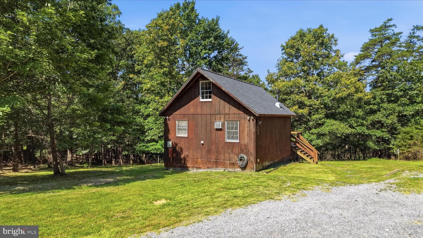 185 Plum Tree Lane photo 23