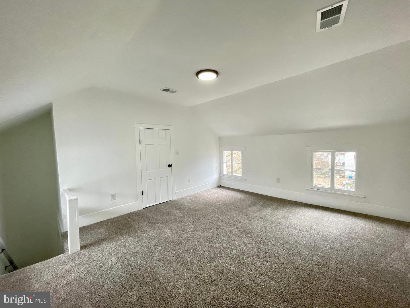 364 Wilkes Street photo 35