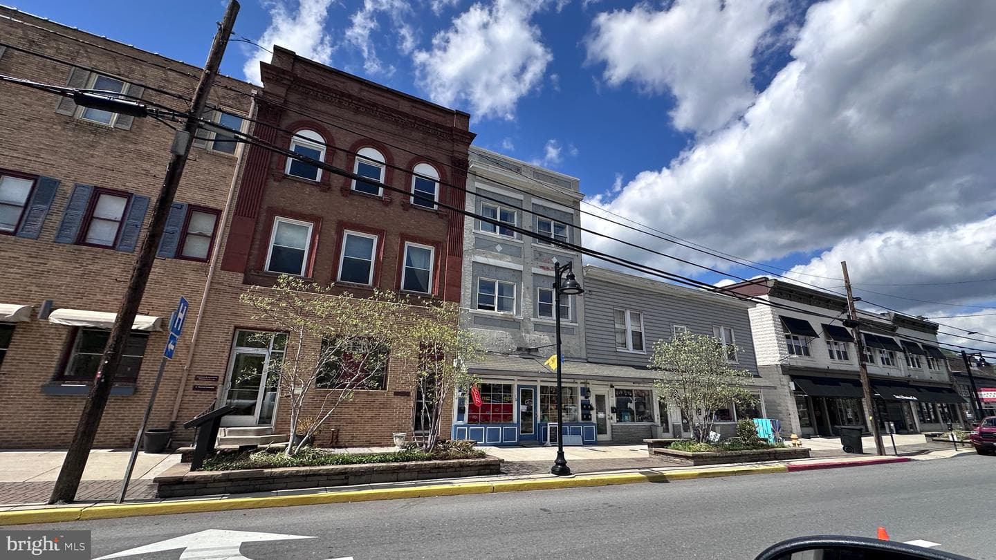 364 Wilkes Street photo 64