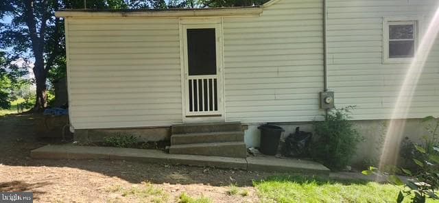 81 Norris Avenue photo 5
