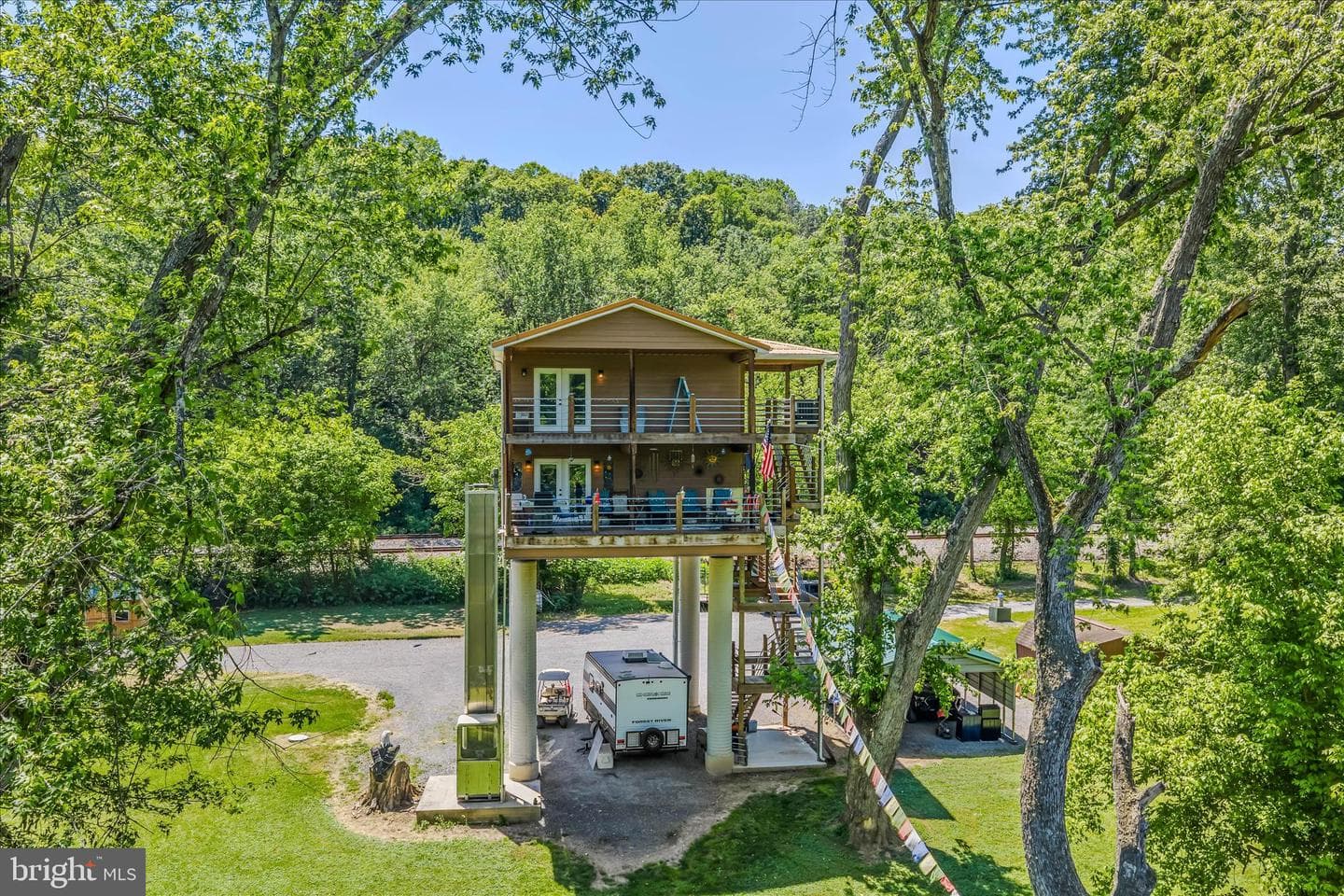 900 Joshua Lane, Berkeley Springs