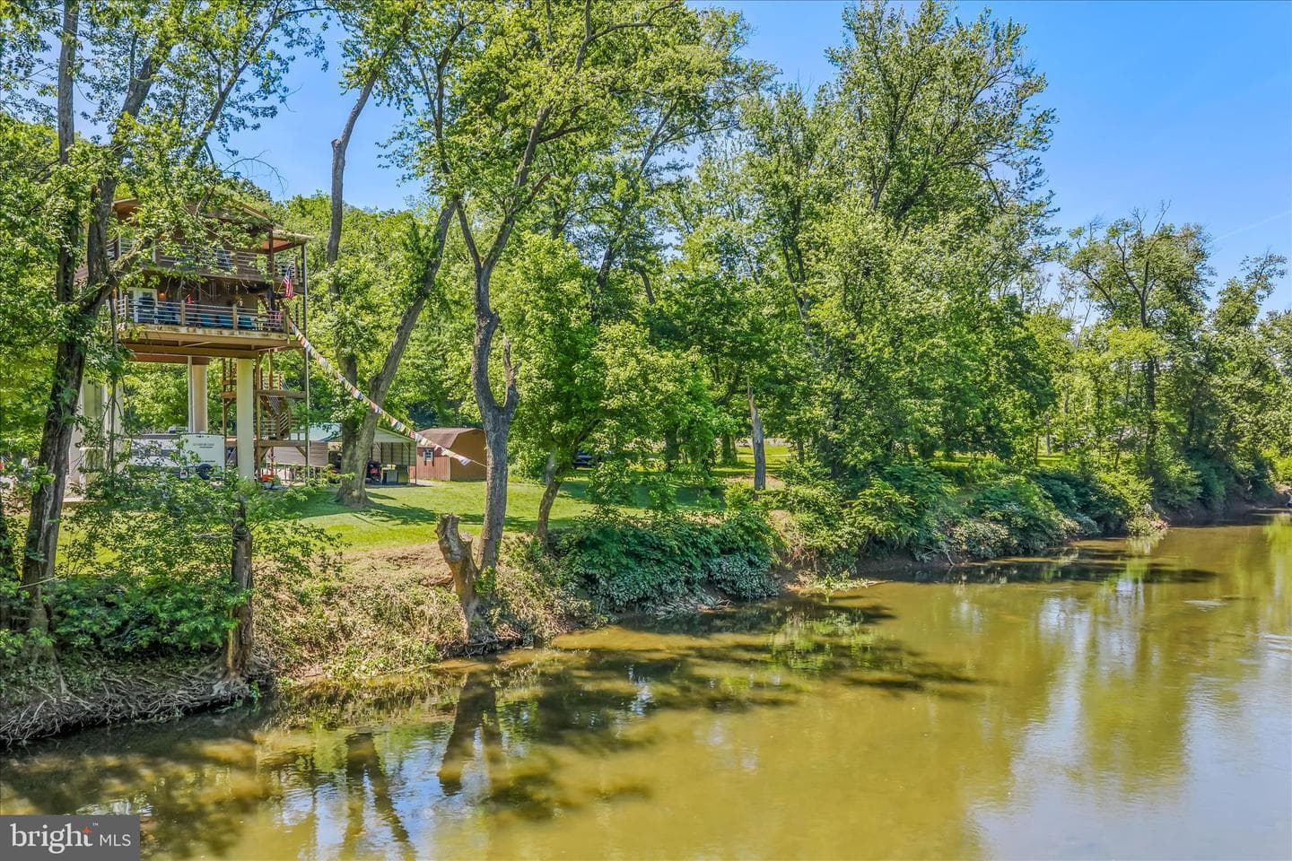 900 Joshua Lane, Berkeley Springs