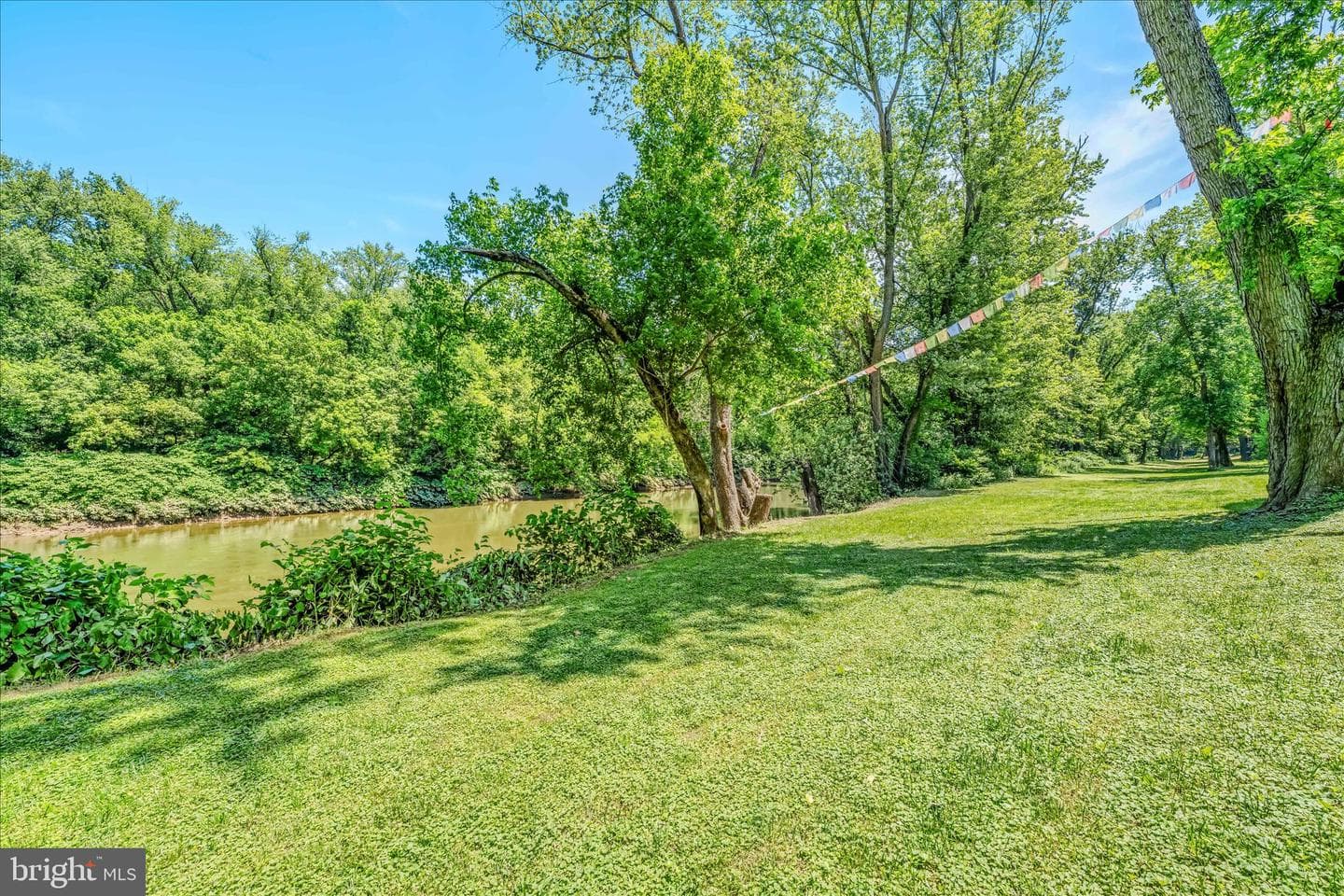 900 Joshua Lane photo 35