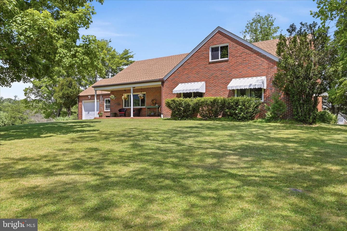 9581 Valley Road photo 57