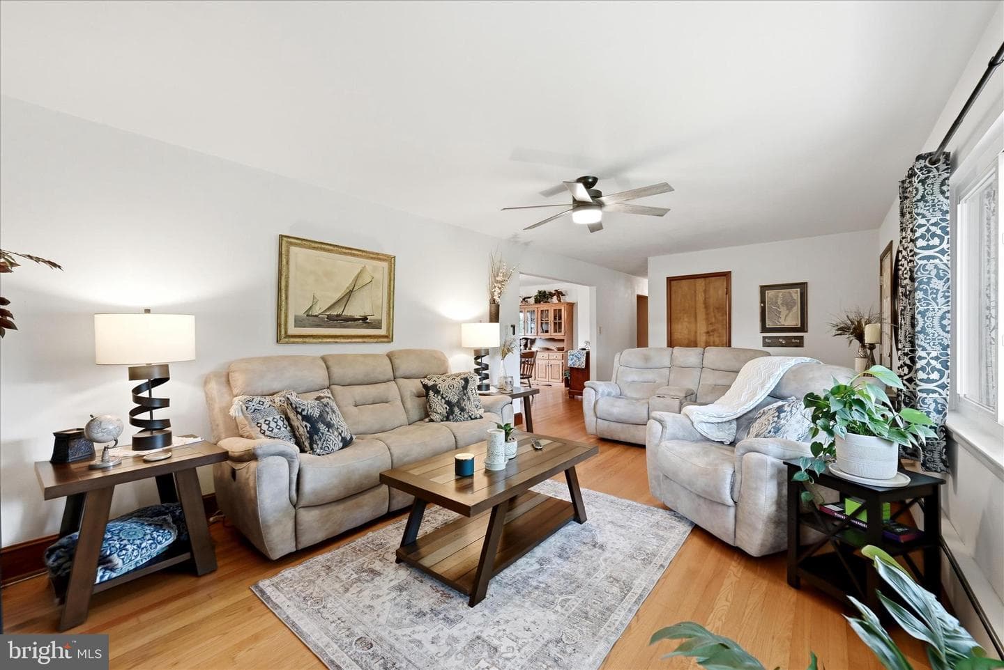 9581 Valley Road photo 7