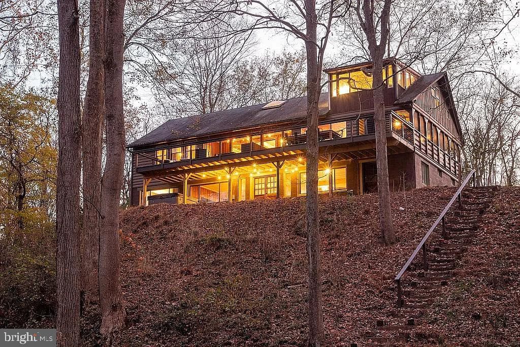 590 Hunters Camp Rd, Great Cacapon