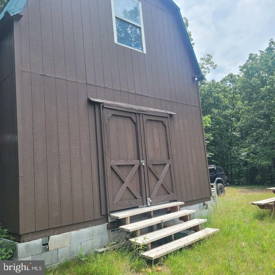 312 Outlook Lane photo 3