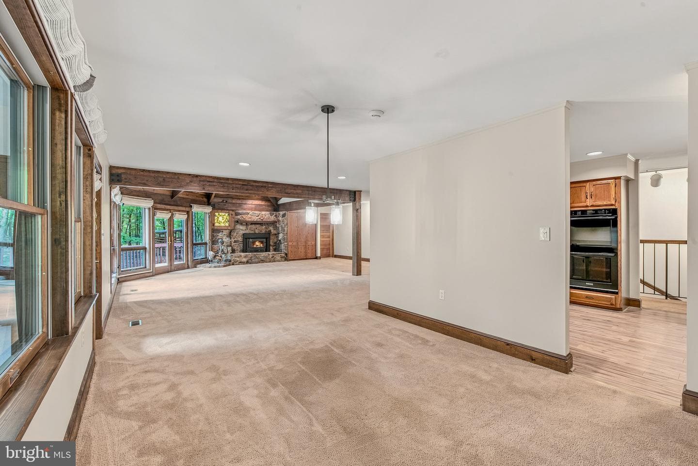 355 Sandstone Lane photo 12
