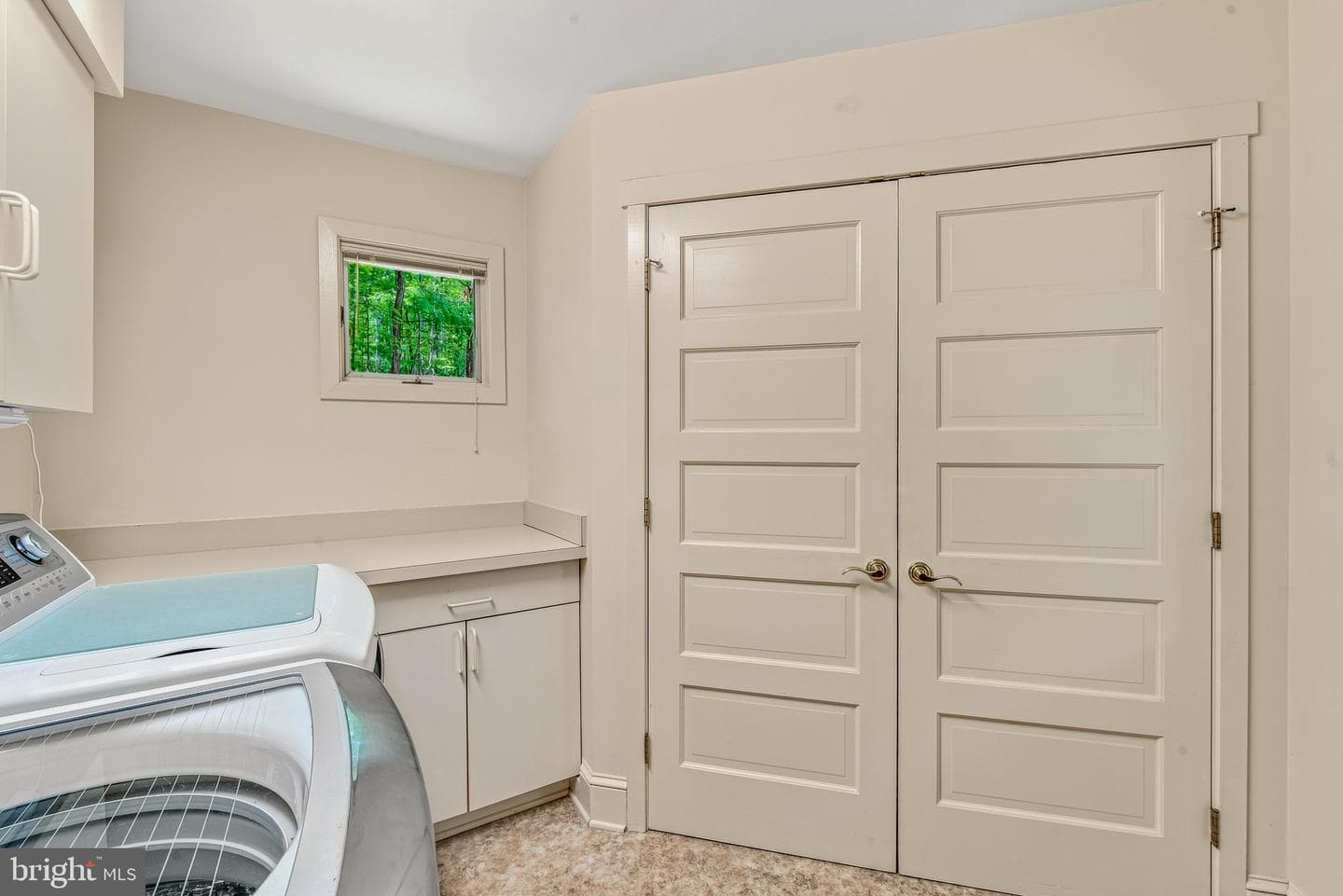 355 Sandstone Lane photo 35