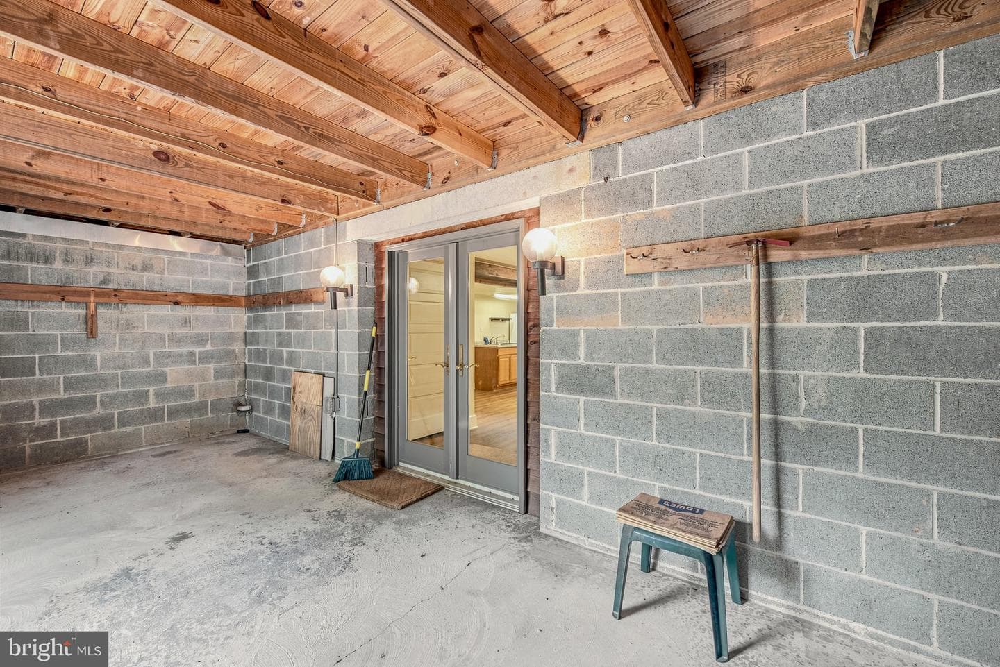 355 Sandstone Lane photo 40