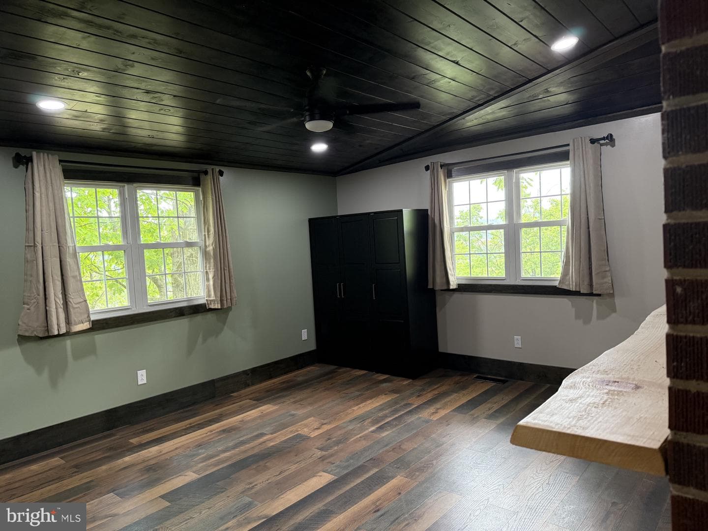 32 Fairfax Drive photo 22