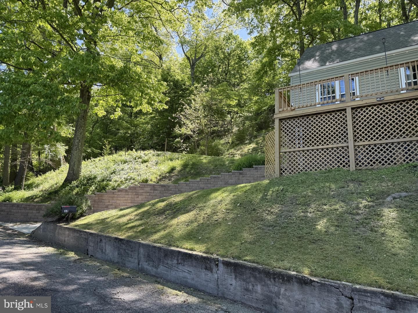 32 Fairfax Drive photo 3