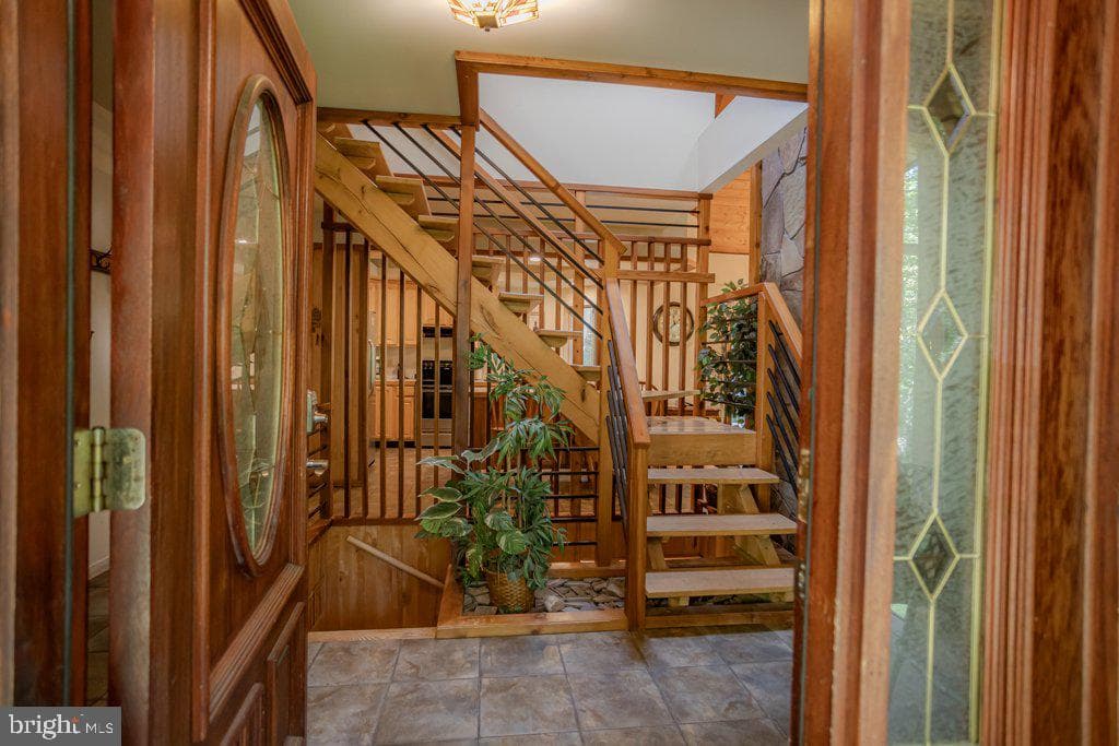 174 Sumac Lane photo 3