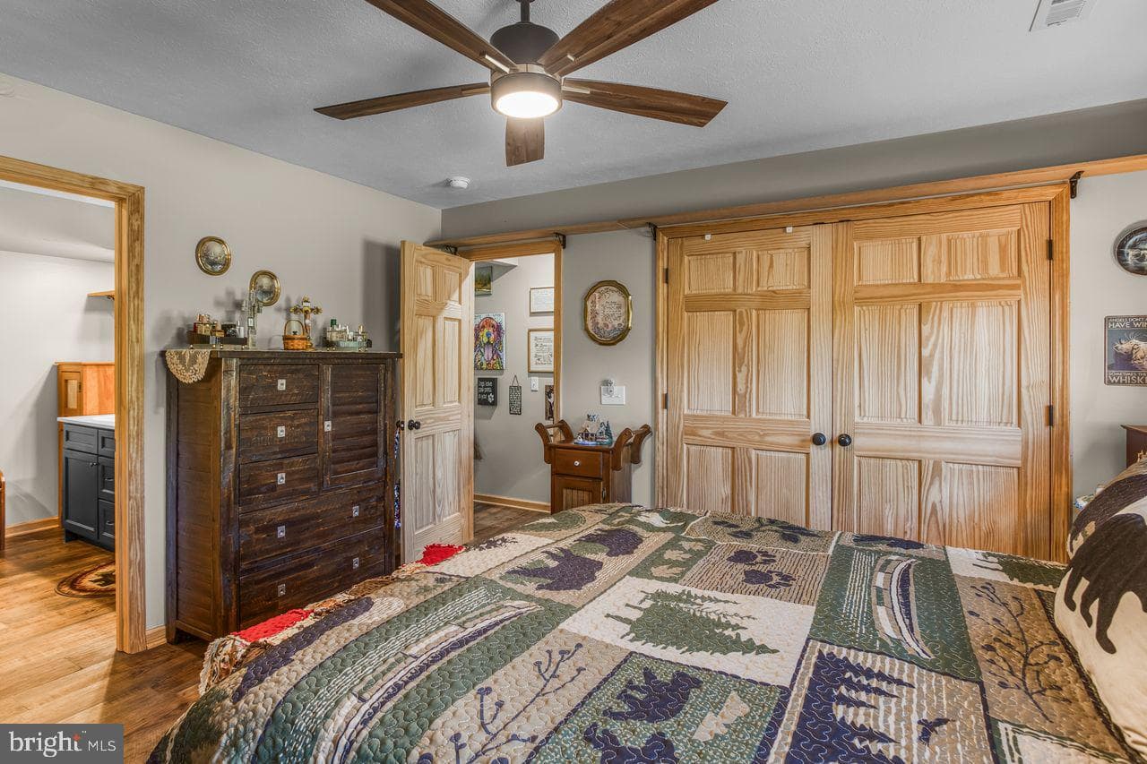 442 Grosbeak Drive photo 18