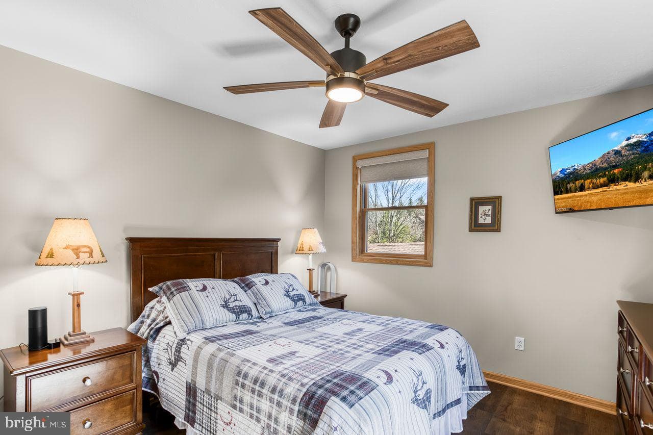 442 Grosbeak Drive photo 33