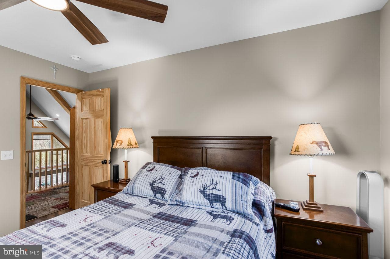 442 Grosbeak Drive photo 35