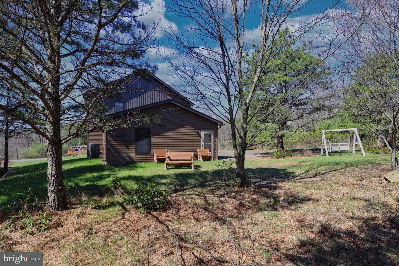 442 Grosbeak Drive photo 46