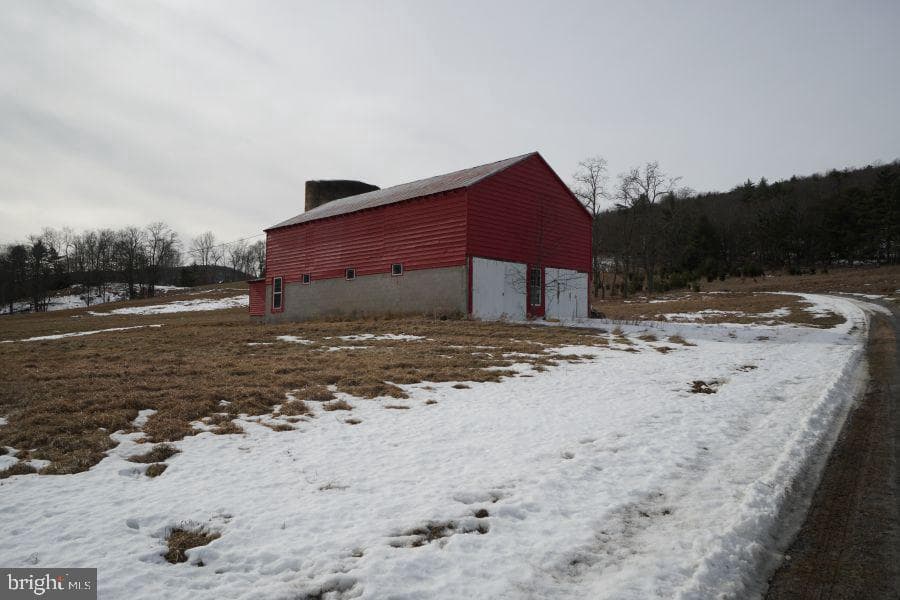 255 Troublesome Valley Road photo 8