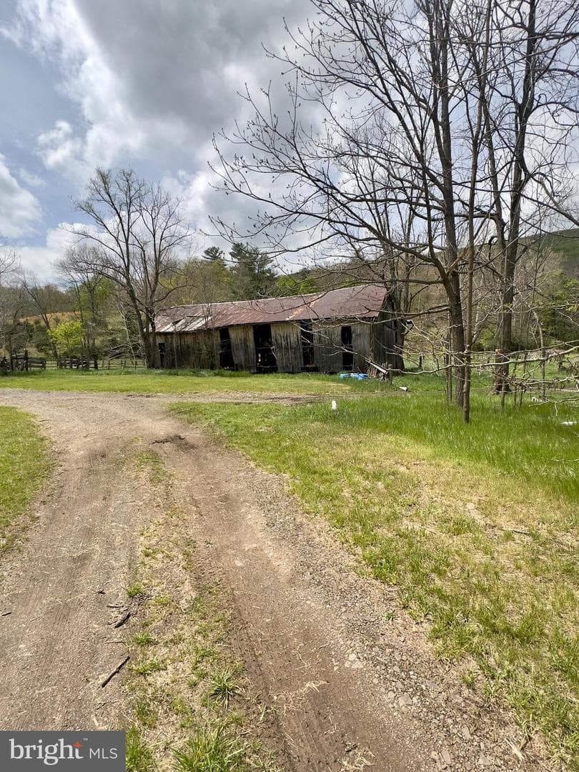 17789 Petersburg Pike photo 6