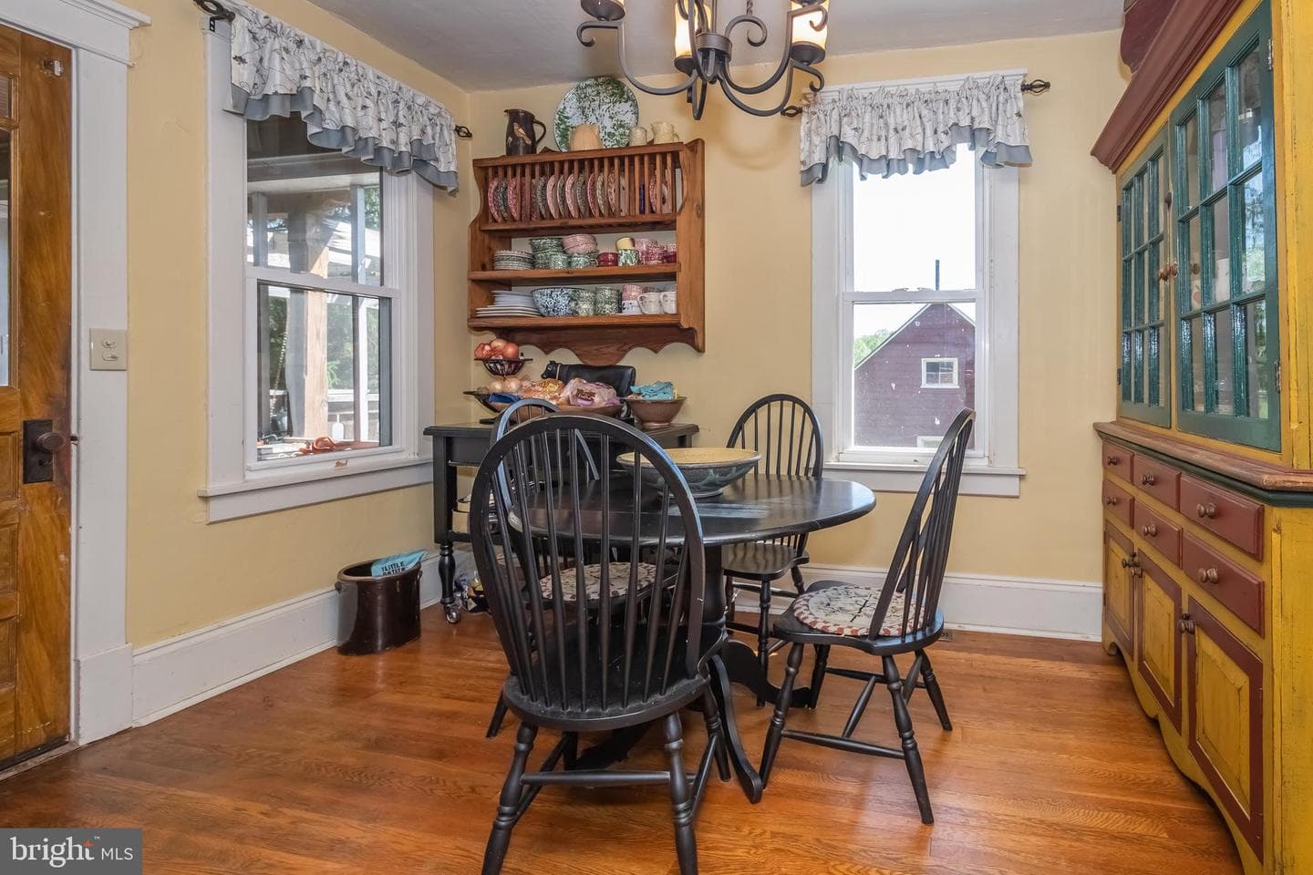 187 Leonard Lane photo 36