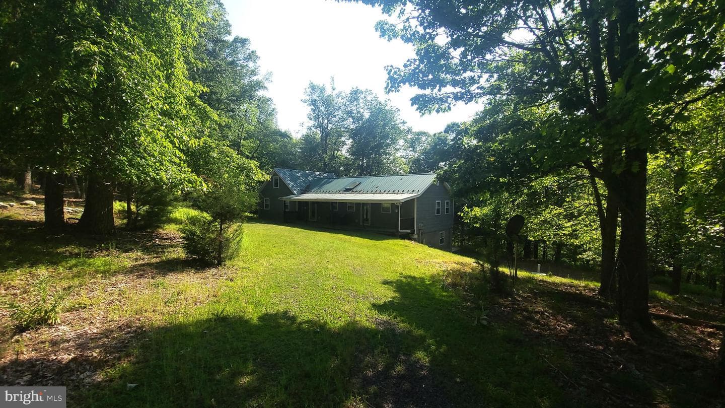 1725 Loop Road photo 5