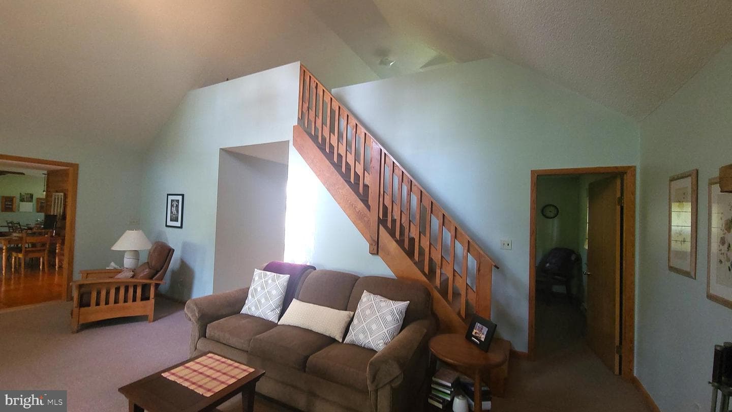 1725 Loop Road photo 9