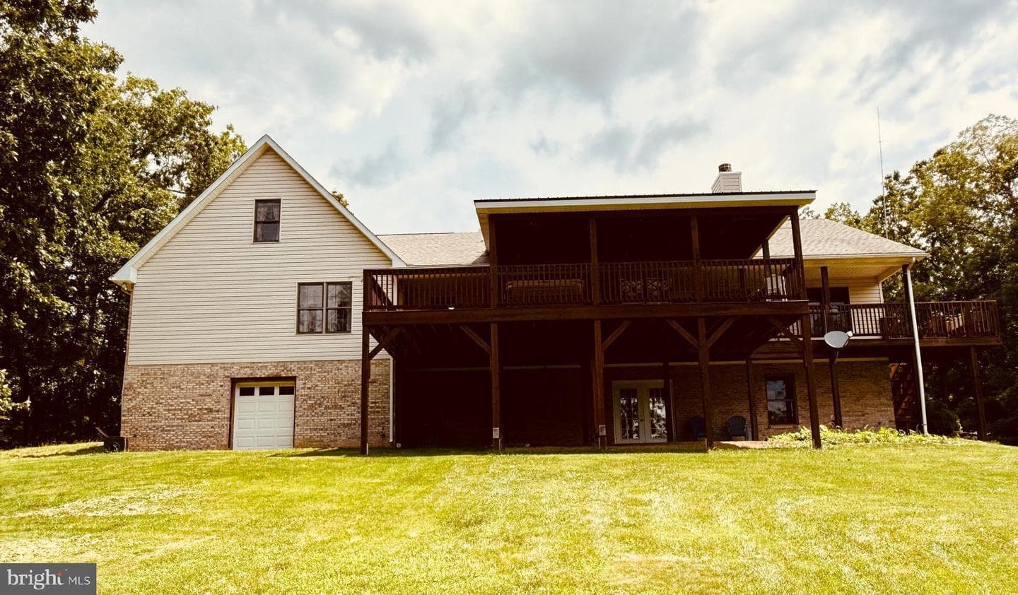 137 Elm Street photo 18