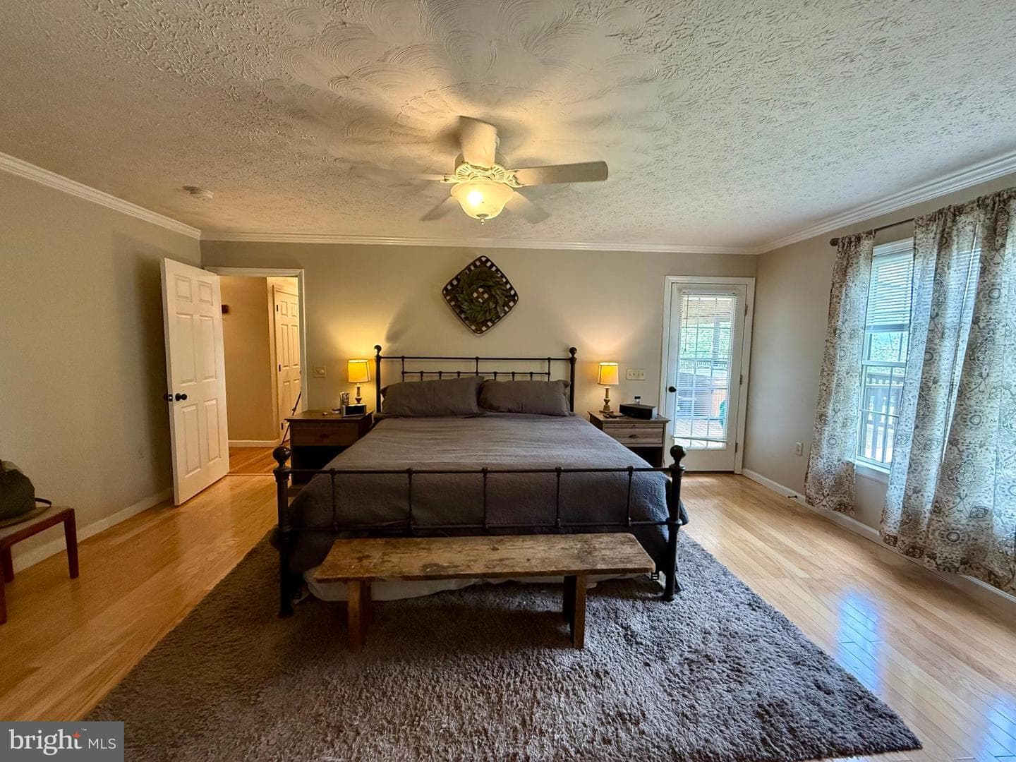 137 Elm Street photo 49