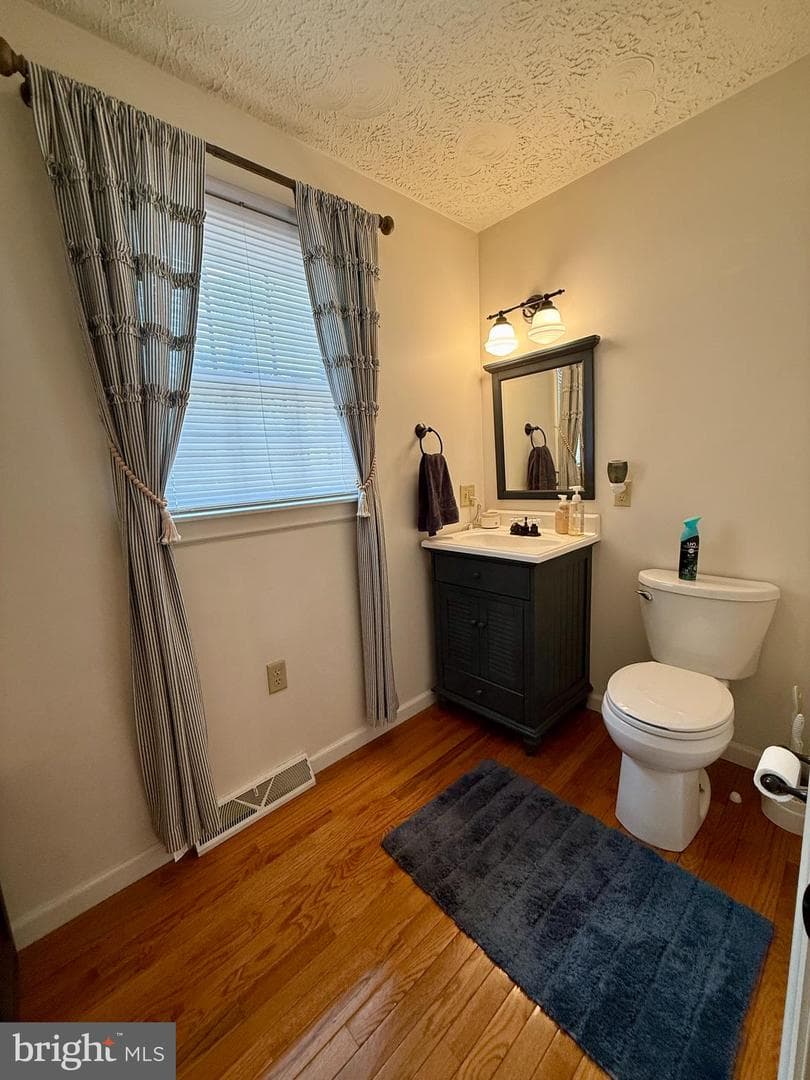 137 Elm Street photo 58