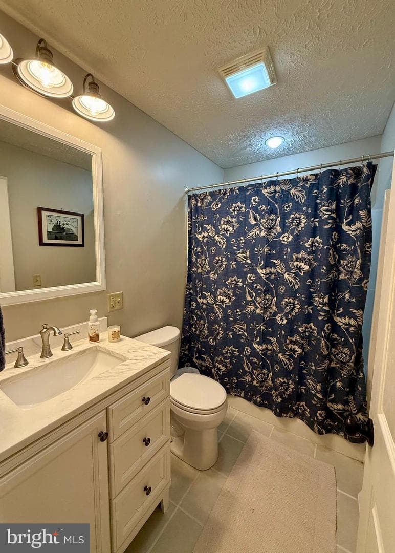 137 Elm Street photo 64