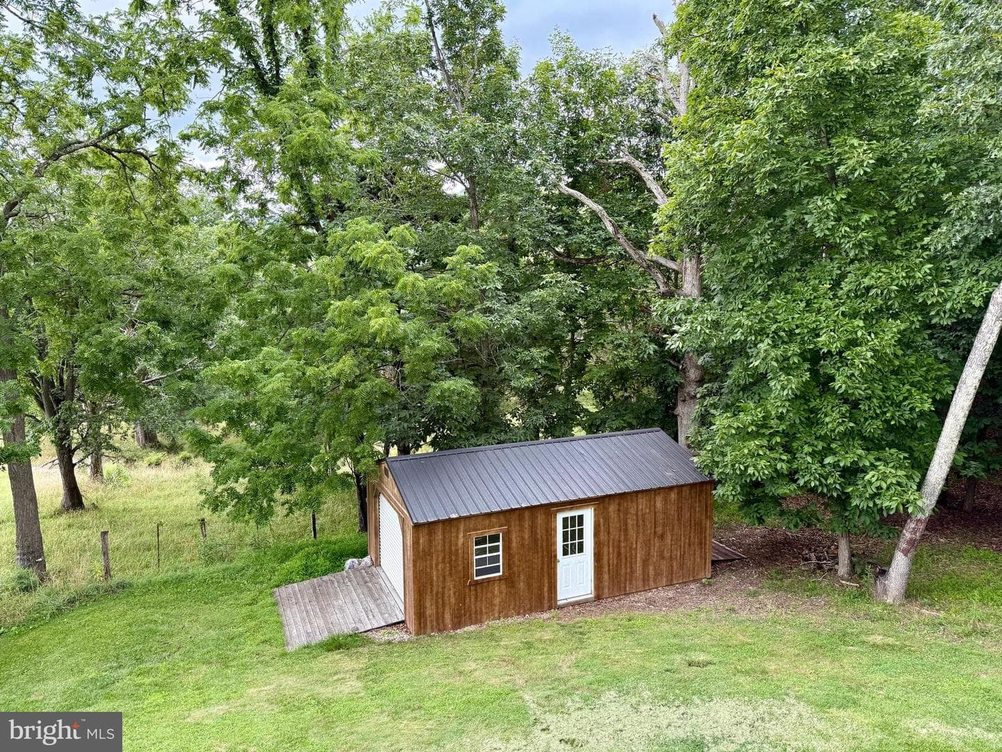 137 Elm Street photo 83