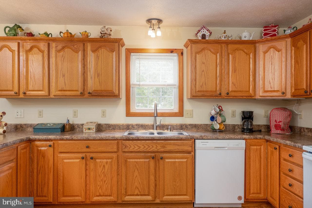 3496 Petersburg Pike photo 20
