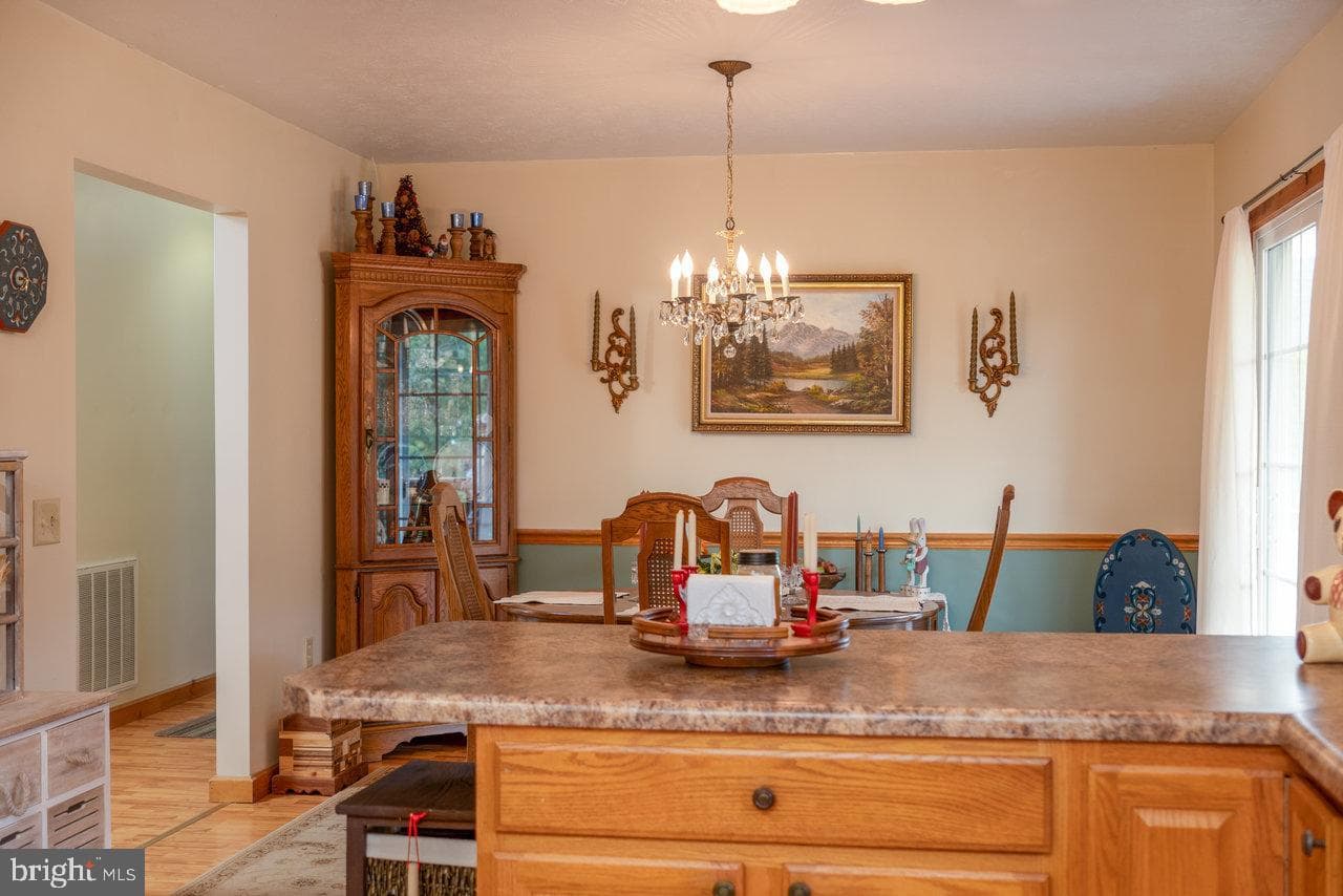 3496 Petersburg Pike photo 24