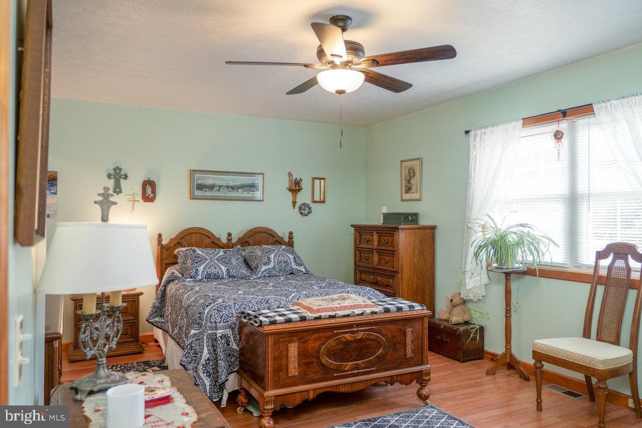 3496 Petersburg Pike photo 32