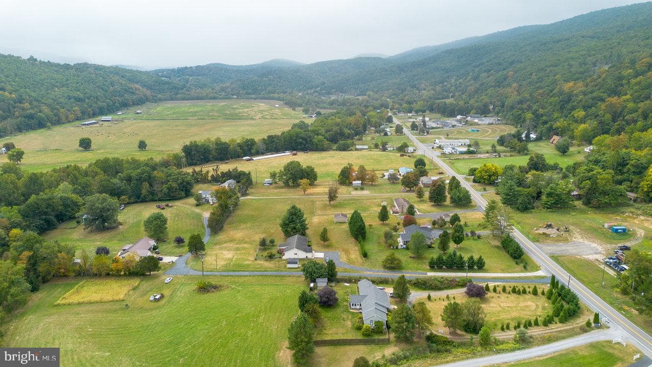 3496 Petersburg Pike photo 9