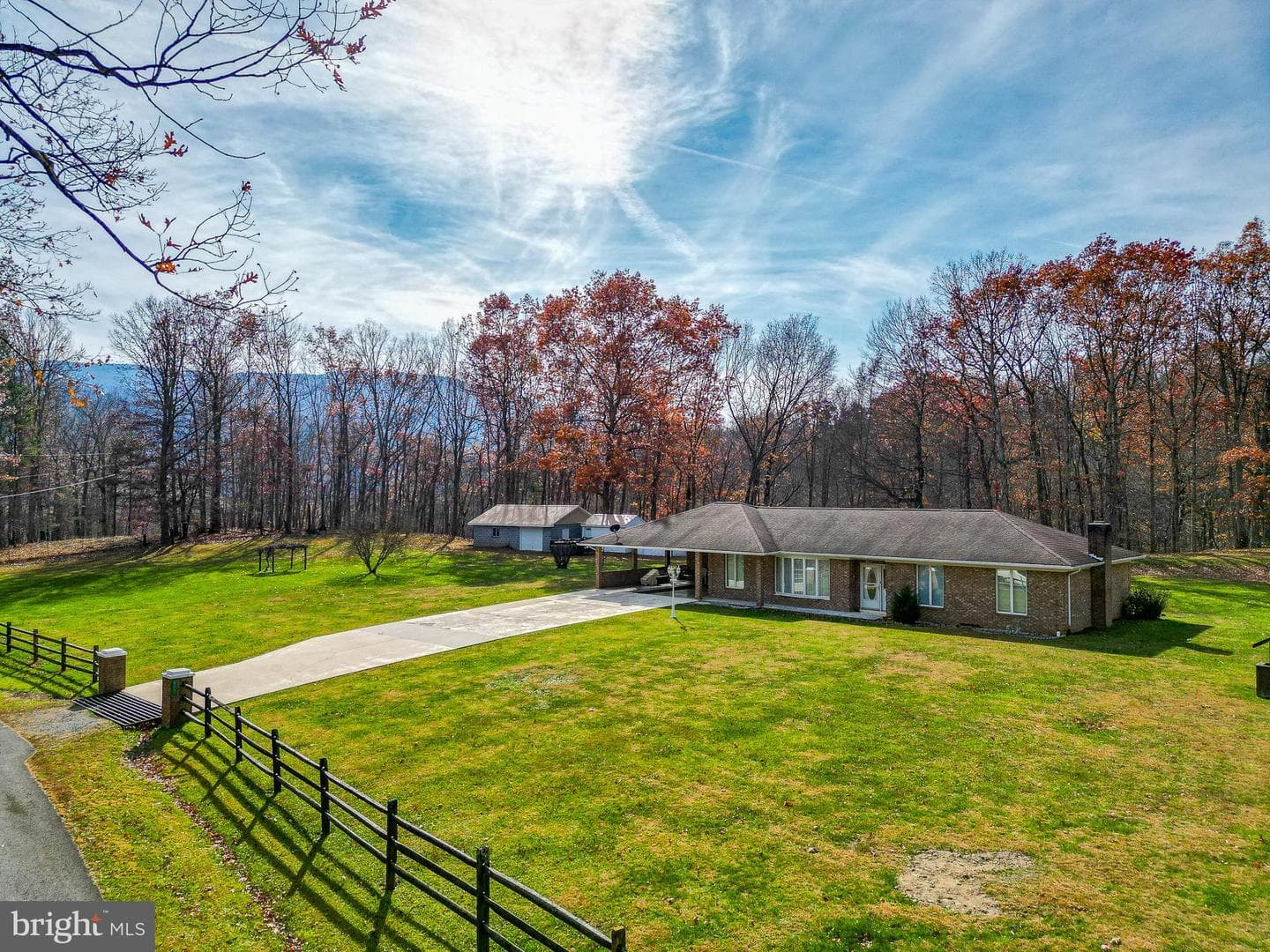 645 Lower North Fork Road photo 3