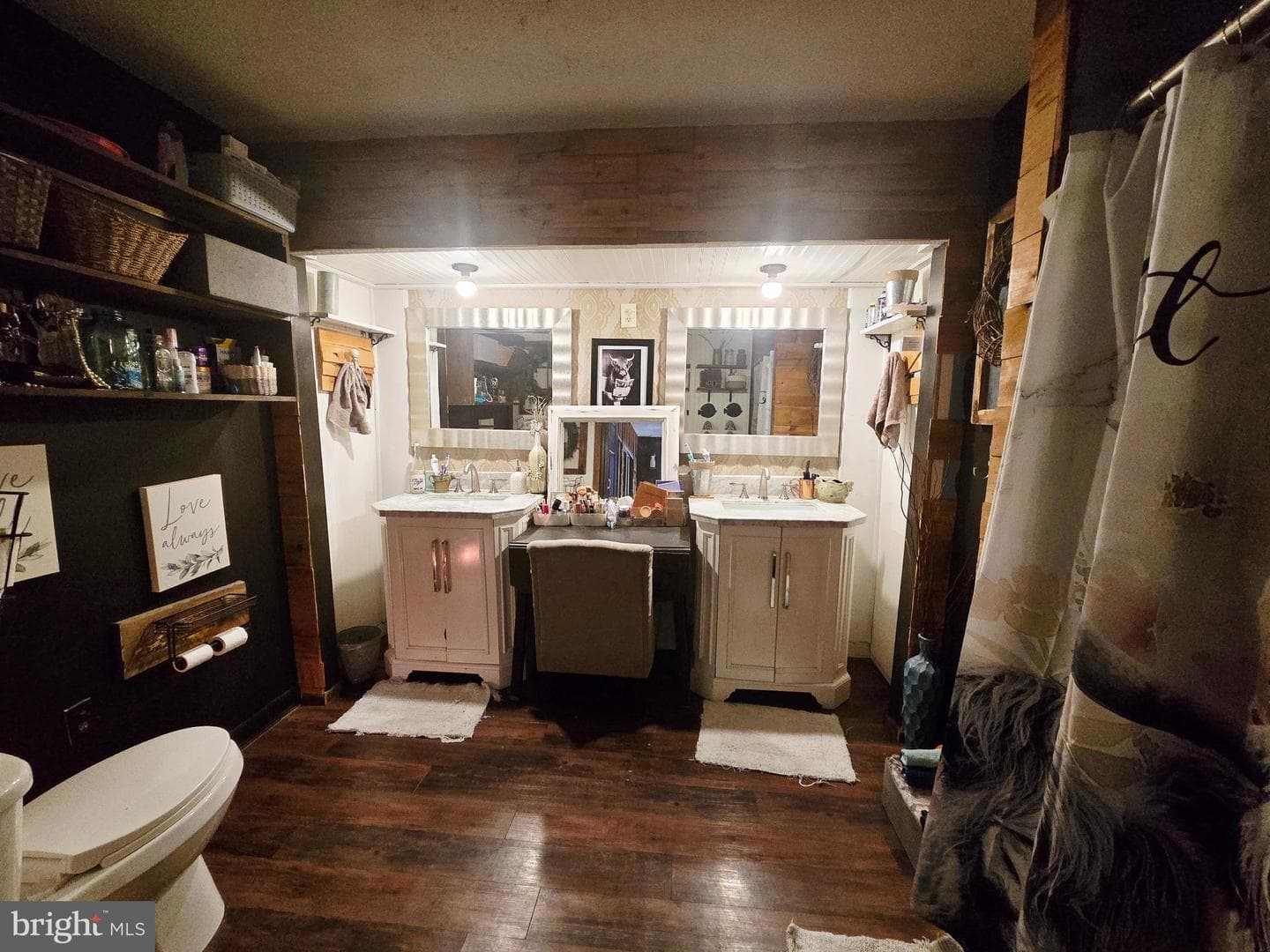 326 Locust Street photo 12