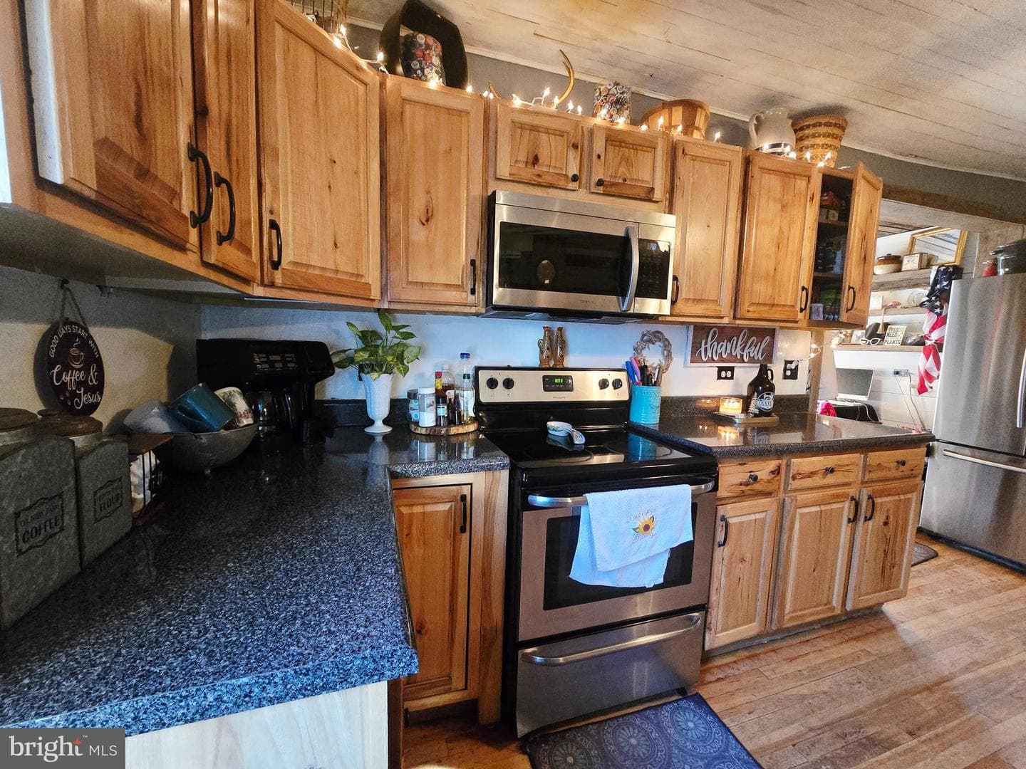 326 Locust Street photo 22
